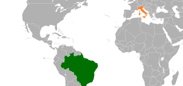 A imagem apresenta um mapa mundi, apenas colorido no brasil e Itália